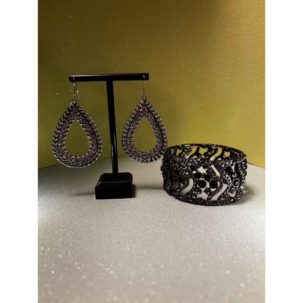 Gunmetal Rhinestone Jewelry Set Black Crystal Stretch Cuff & Teardrop Earrings